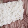 Pozostałe, narzuty w stylu antropologie i inne tutoriale - źródło http://mama-says-sew.blogspot.com/2012/02/pb-flower-pillow.html