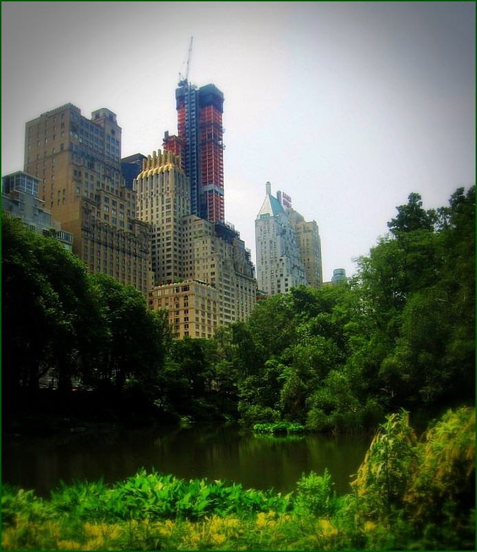 Pozostałe, Spacer po Central Park - Widok z Central Park na Manhattan.