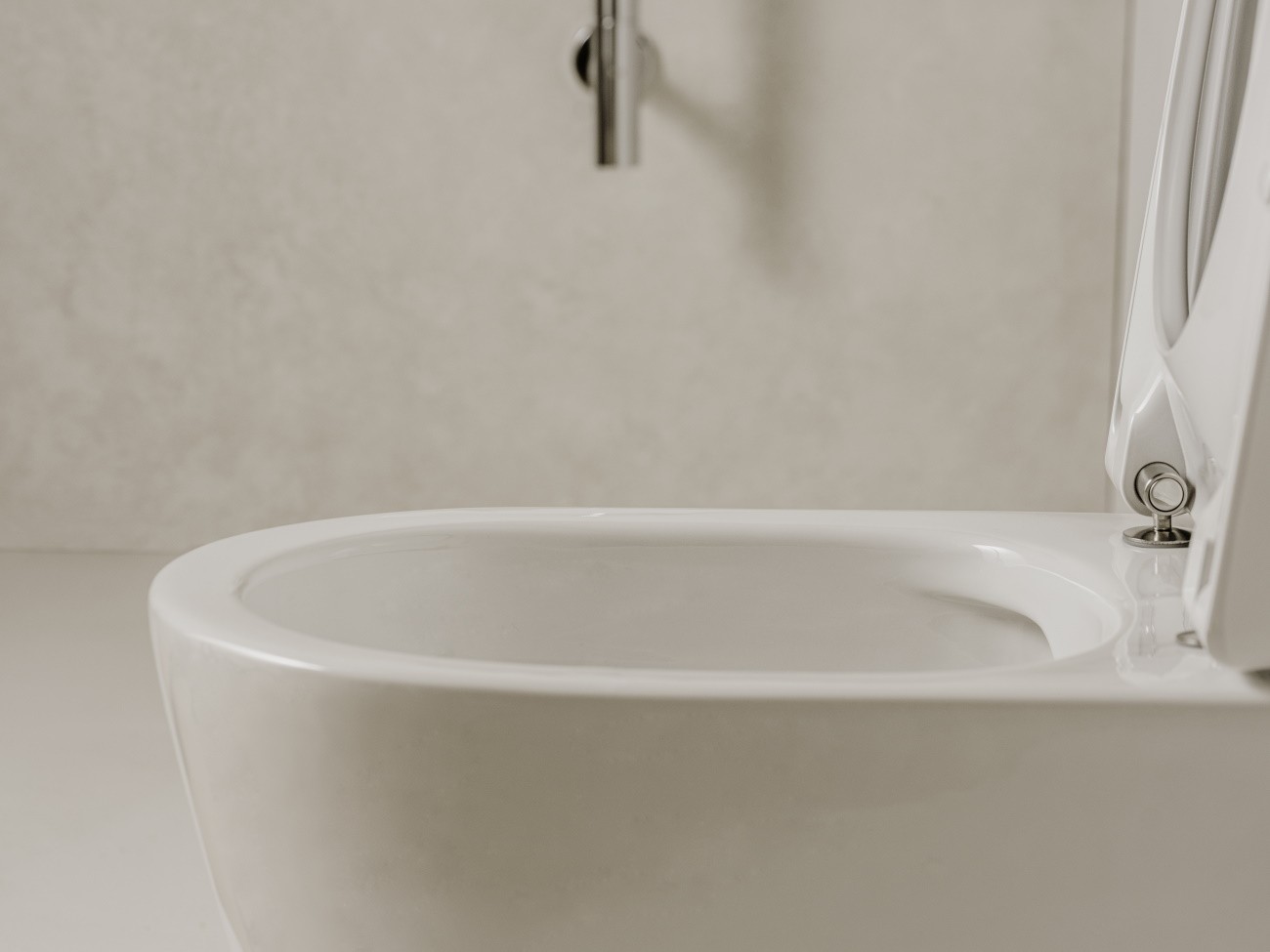 Wybierając toaletę warto zdecydować się na model bezrantowy /materiały promocyjne