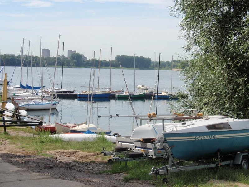 Pozostałe, W parku i nad wodą.