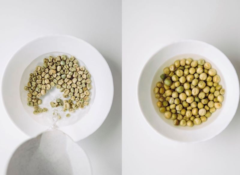 Namoczenie nasion przed siewem przynosi wiele korzyści.