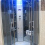 Łazienka, Aranżacja łazienki w garażu - kabina z masażem - hydromasażem