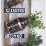 Pozostałe, narzuty w stylu antropologie i inne tutoriale - Taki ciekawy zielnik źródło http://camillestyles.com/2011/transformed-mason-jar-herb-garden/