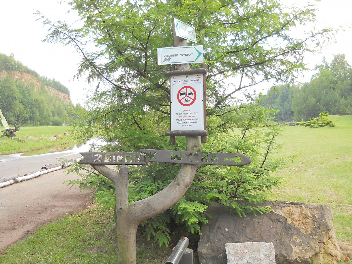 Pozostałe, Arboretum Gródek - polskie Malediwy. - Lubię drogowskazy.