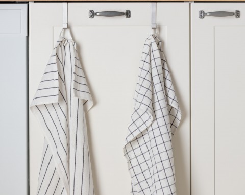 Domowe metody na wybielenie ręczników kuchennych. Zejdą z nich nawet tłuste i stare plamy