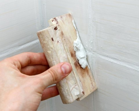 Jak samemu uzupełnić lub wymienić fugi? Prosty poradnik dla każdego