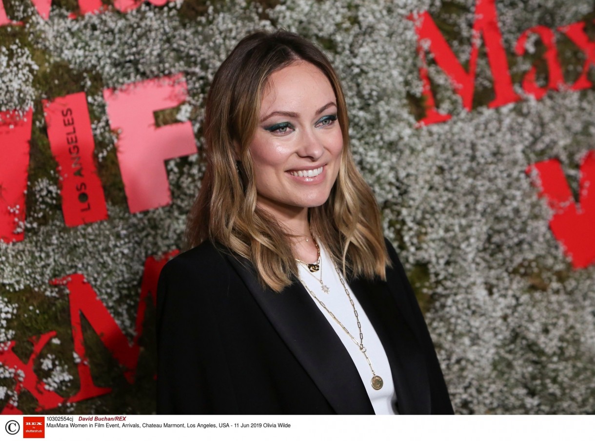 Domy sław, Nowy dom Olivii Wilde - Olivia Wilde

Źrodło: Rex Features/East News