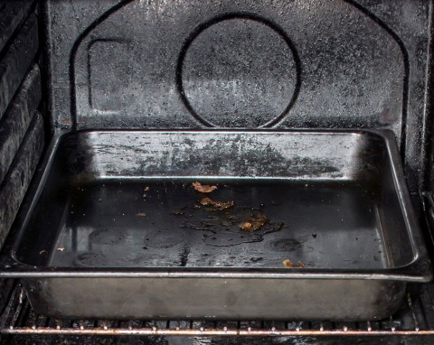 Wyczyściłam blachę piekarnika na błysk. Bez chemicznych wspomagaczy i długiego szorowania