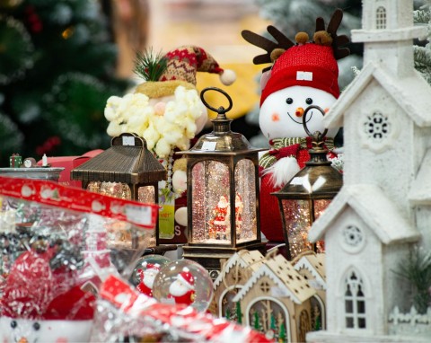 QUIZ: Zgadniesz, z jakiego kraju pochodzą te dekoracje świąteczne? Mało kto ma 10/10