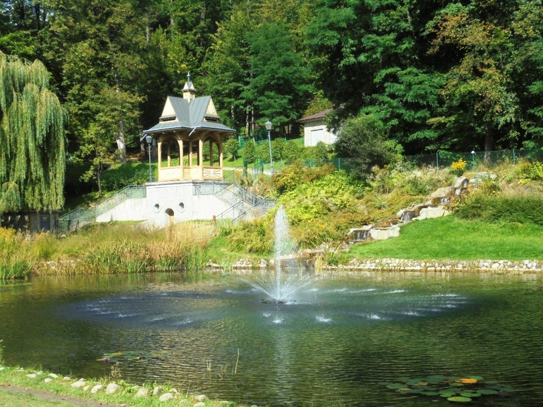 Leśne klimaty, UROKI  PARKU  DOLNEGO W  SZCZAWNICY - PARK