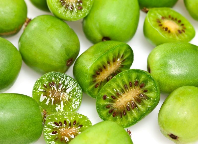 Minikiwi to smaczne i wartościowe owoce.