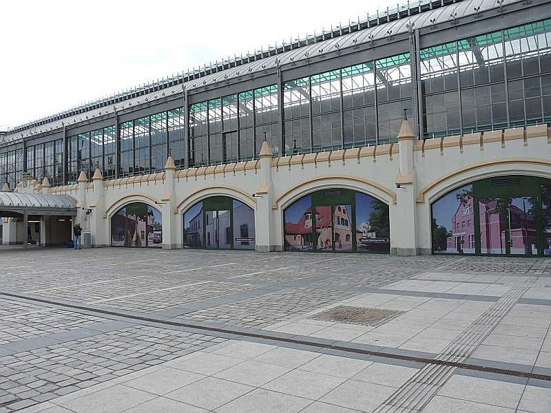 Pozostałe, Kolejowa - na parking podziemny