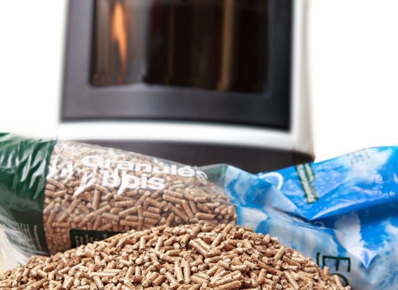 W grudniu 2024 r. za pellet zapłacimy mniej.