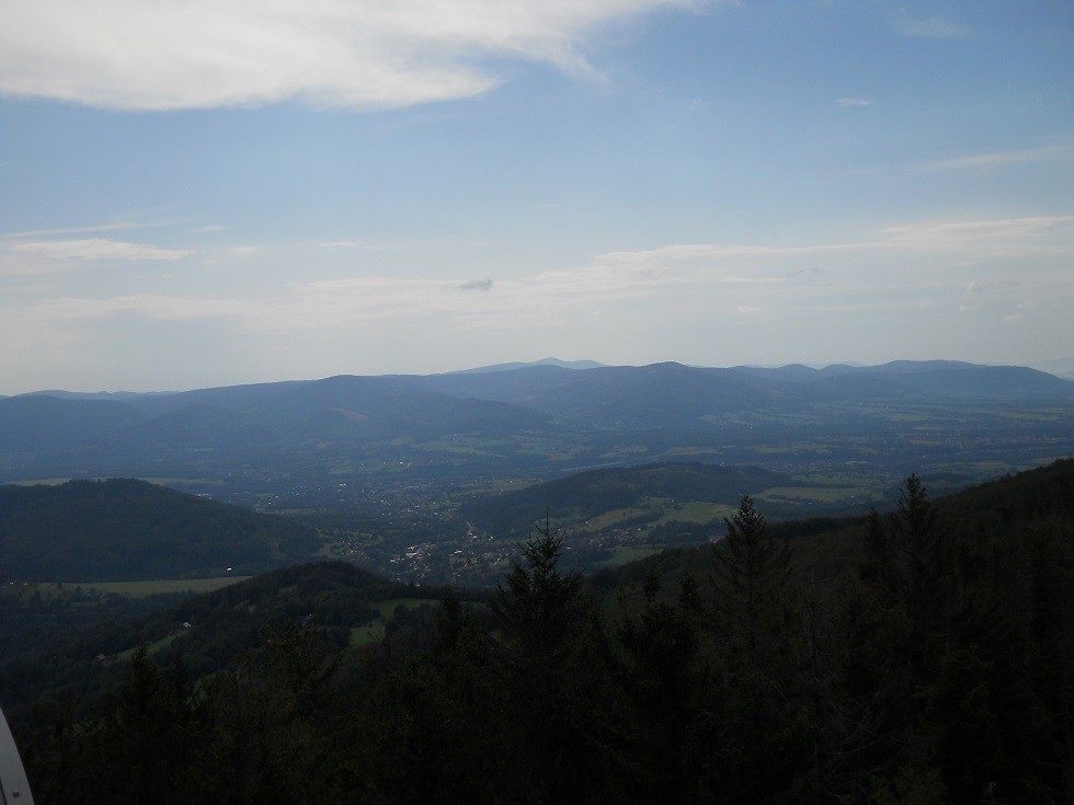 Podróże, Czantoria - podróż za jeden uśmiech :) - Widoki  z wieży, na czeską stronę. Panorama pięknie opisana, niestety, takiej ilości szczytów widocznych w każdą ze stron, nie zapamiętałam:)