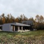 Domy i mieszkania, STARK HOUSE - projekt pracowni REFORM Architekt - „Pomimo tego, że specjalizuję się w architekturze, zawsze omawiam z klientami ilość pomieszczeń oraz wewnętrzny układ domu. Istotne jest, jak przestrzenie będą ze sobą funkcjonowały, dlatego na spotkaniu z inwestorem ustalam rzut i bryłę jednocześnie” – zdradza Marcin Tomaszewski.