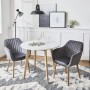 Dekoracje, Pantone 2021: wnętrza Ultimate Grey i Illuminating Yellow