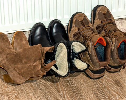 Jak szybko wysuszyć przemoknięte buty? Stara metoda bez ryzyka, że obuwie się zniszczy