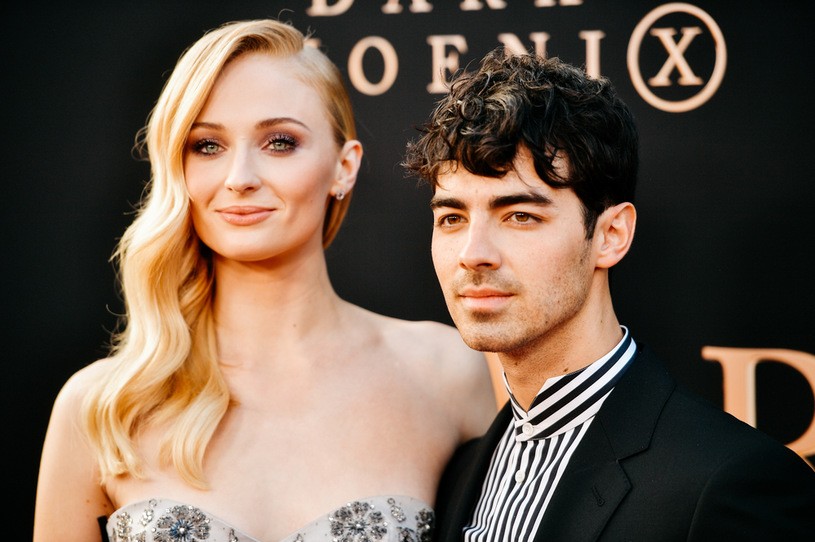 Domy sław, Joe Jonas i Sophie Turner sprzedają swój apartament - Sophie Turner i Joe Jonas w Hollywood (2019) /Matt Winkelmeyer /Getty Images