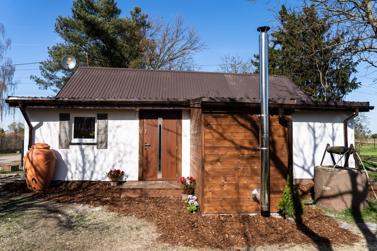 Nasz Nowy Dom, Nasz Nowy Dom: Kampinos - Ekipa Naszego Nowego Domu w 320. odcinku przyjeżdża do rodziny pana Marcina, wychowującego troje dzieci. Architektka Marta Kołdej oraz zespół Przemka Oślaka robią wszystko, by podarować rodzinie odświeżony dom.