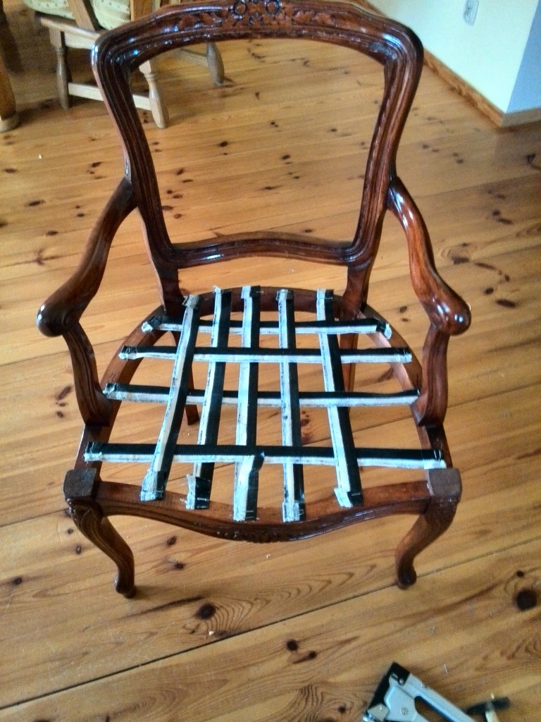 Pozostałe, Renowacja krzesla