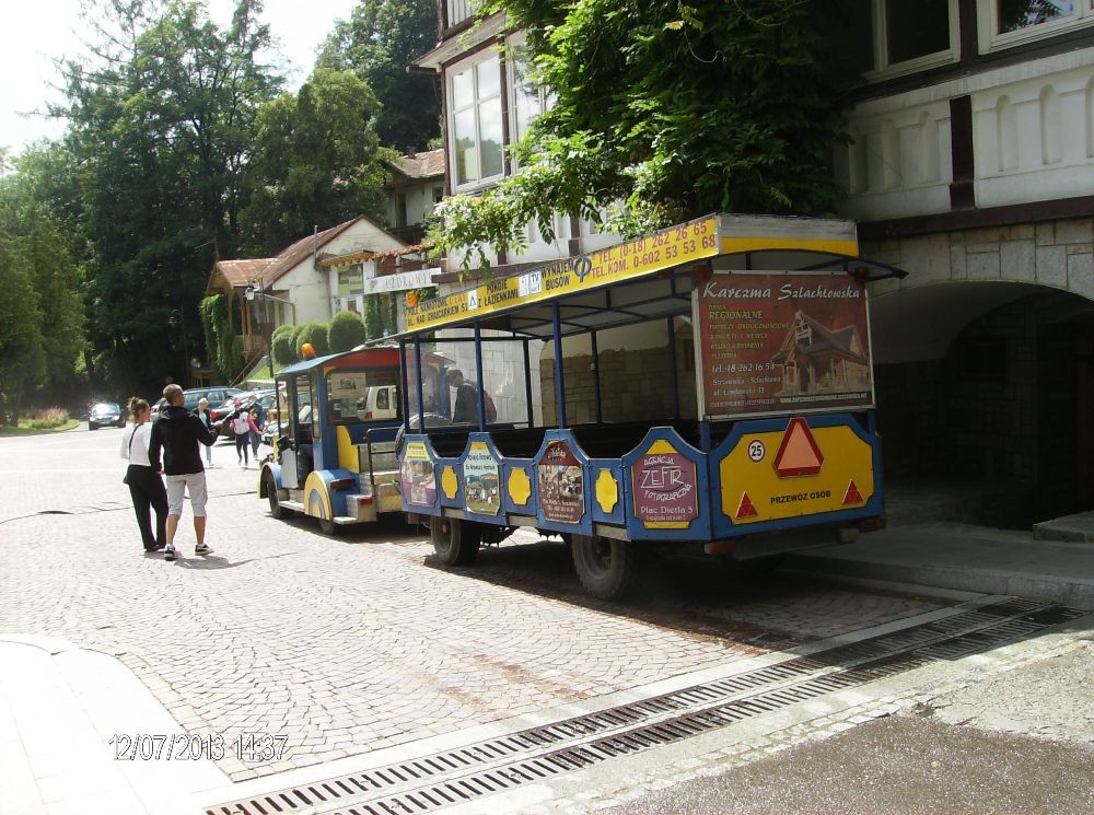 Pozostałe, SZCZAWNICA FONTANNĄ UROKU - PLAC DIETLA