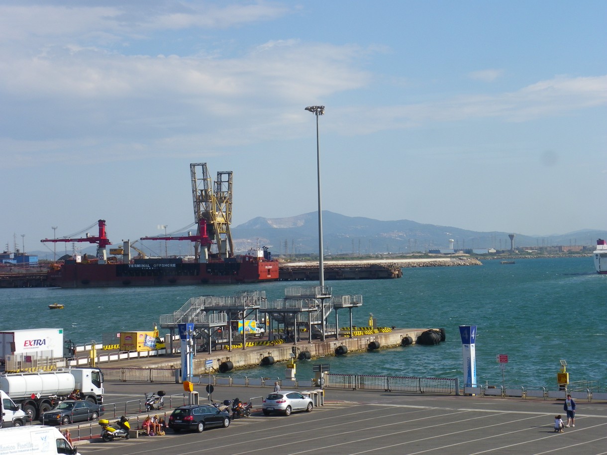 Podróże, Miejsca w których byłam - Toscania cz.2 - Port w Piombino. Płyniemy na Elbę.