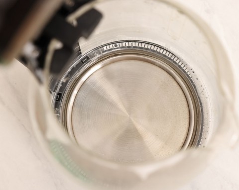 Jak kamień w czajniku wpływa na smak wody i herbaty? Zastosuj prostą metodę i pozbądź się go na dłużej