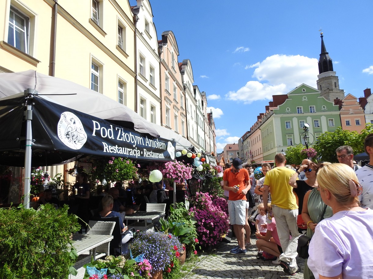 Podróże, CERAMICZNE OGRODY