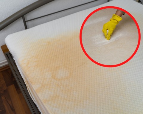 Jak wyczyścić trudne plamy na materacu? Przepis na domową pastę czyszczącą