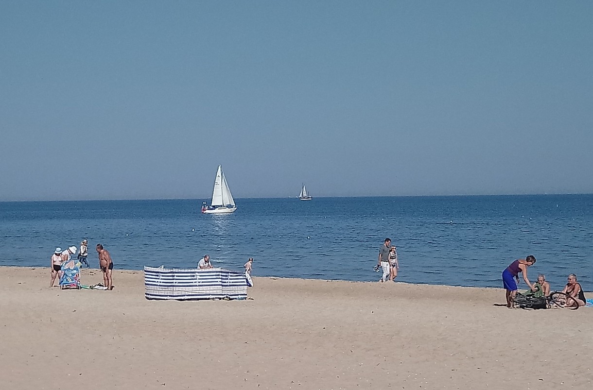 Salon, Złota galeria na powitanie jesieni............ - ...................i plaża................