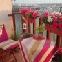 Balkon, Balkon o różnych porach dnia ;) - róż malinowy rozświetlony pomarańczowym blaskiem zachodzącego słońca ;)