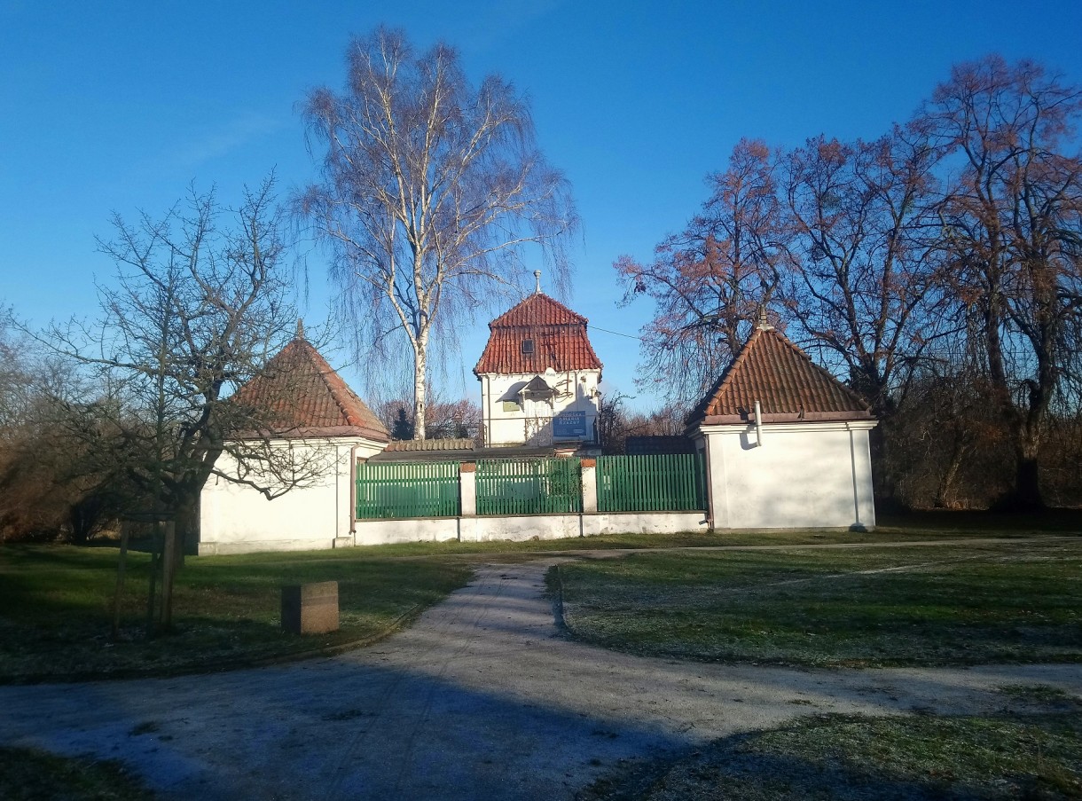 Dekoracje, Styczniowa..........Wszystkiego Najlepszego w Nowym Roku...... - Oby ten rok był wspaniały ...............oby każdy z Was spełniał swoje  marzenia ............Zdrowia , Szczęścia ,  Pomyślności  życzę Wam :)
Zima nad morzem jest piękna :)