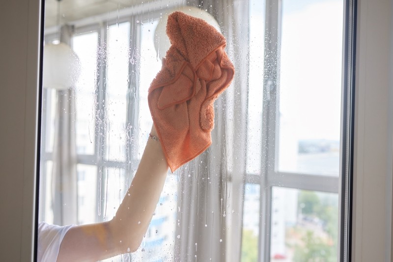 mycie okien szamponem