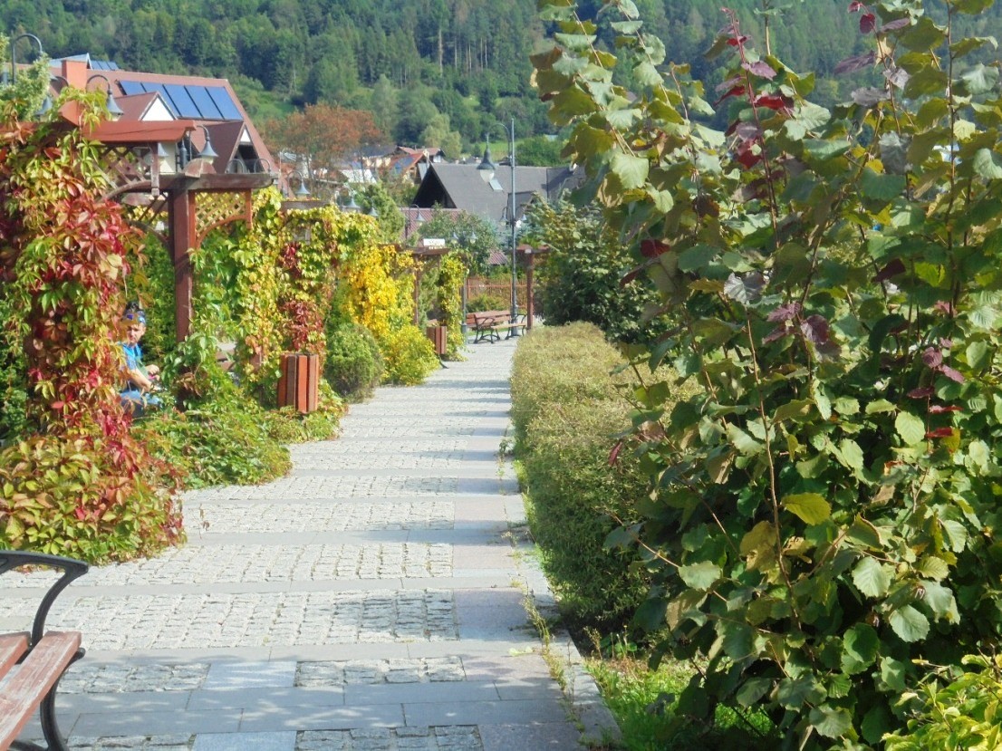 Podróże, PROMENADA  NAD  GRAJCARKIEM - NAD GRAJCARKIEM