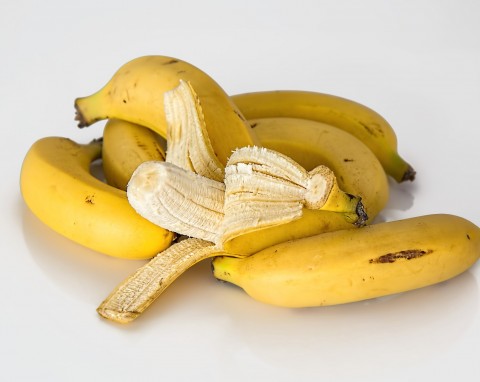 Jak zrobić nawóz ze skórek bananów?