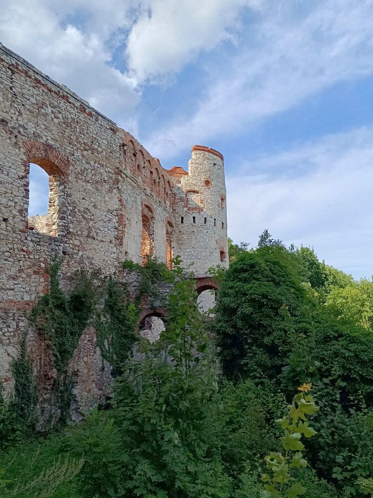 Podróże, Zamek Tenczyn