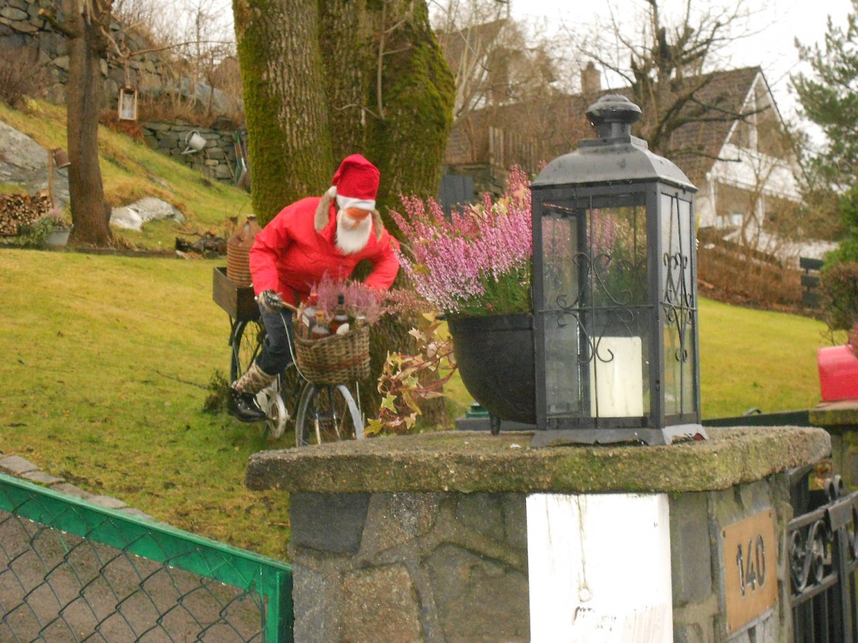 Pozostałe, Oslo - świątecznie:))) - a Mikołaj dowiózł nam trunki ;)))