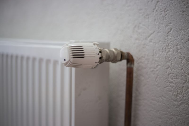 Zanim otworzymy okno zimą, skręćmy ogrzewanie.