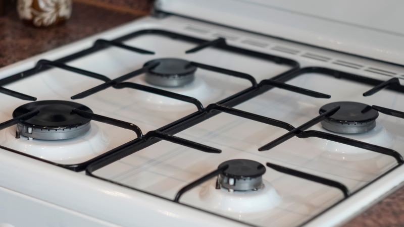 O kuchenkę gazową trzeba dbać, szczególnie zwracając uwagę na czystość palników i rusztu.