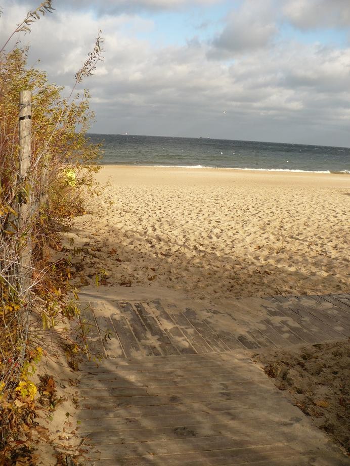 Pozostałe, Kolejne złote bombki i ........sztormowo nad morzem............. - ...........i złota plaża...........