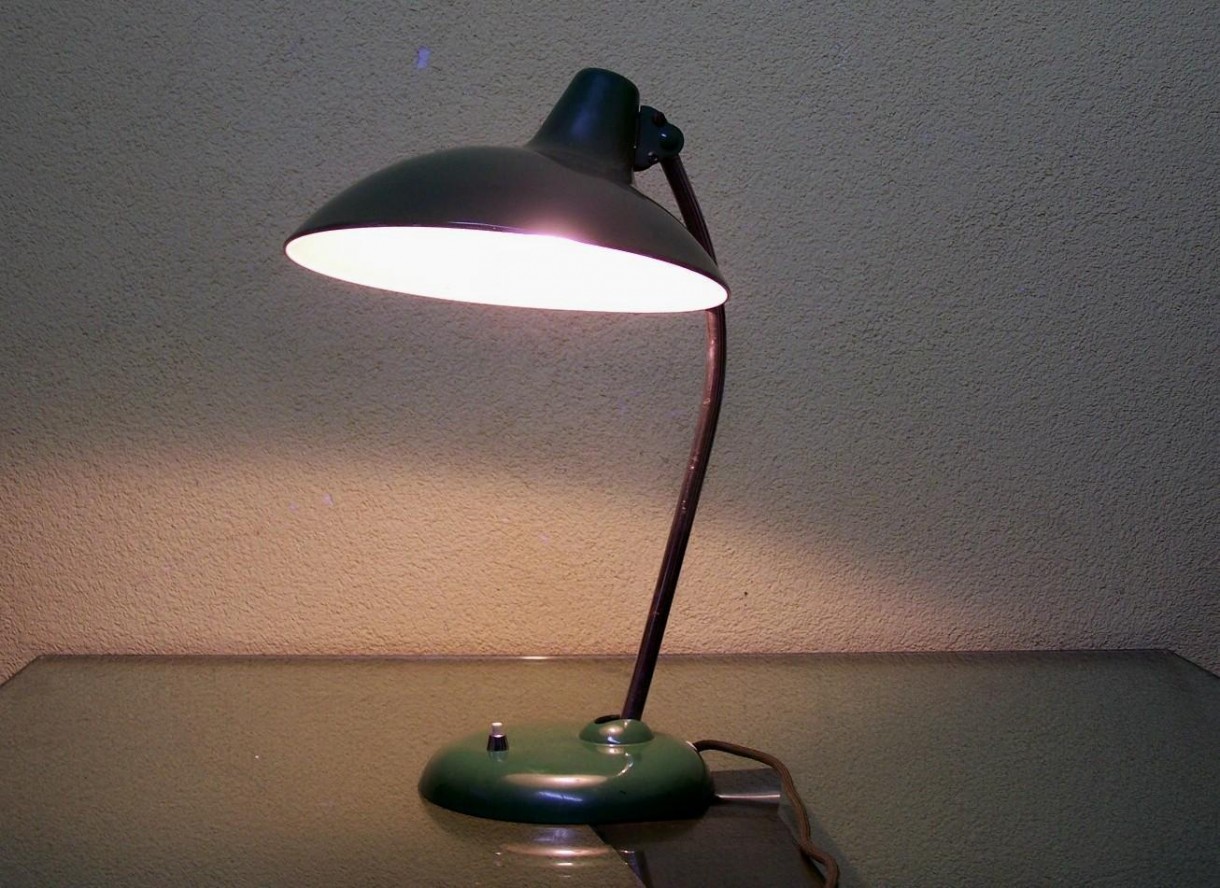 Pozostałe, oryginalny kaiser idell model 6786 lampa na biurko bauhaus