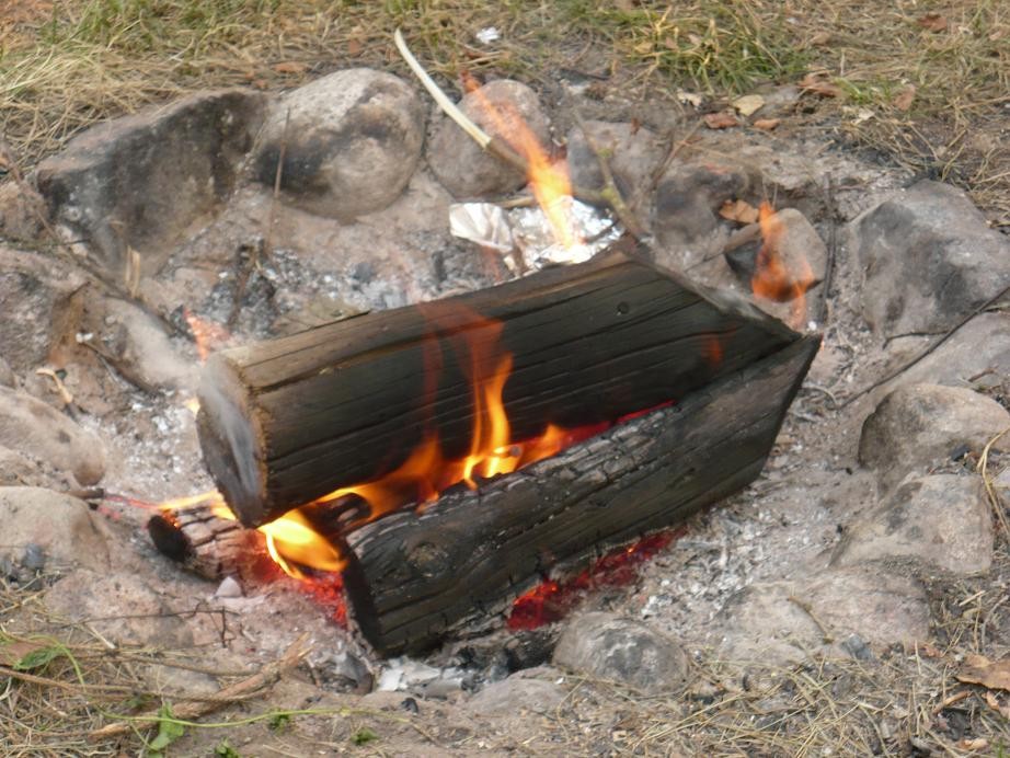 Pozostałe, Moje  robótkowo ................... - ............i ognisko................