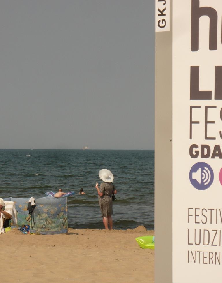 Pozostałe, Sierpniowe robótki i sierpniowe morze............ - ..........i plaża...........