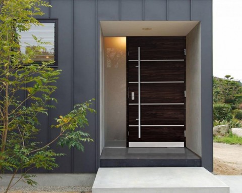 Drzwi wejściowe do domu – jakie drzwi zewnętrzne warto kupić?