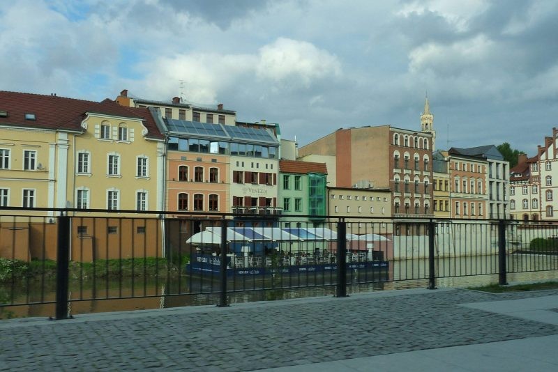 Pozostałe, Festiwalowe Opole - wieczorem  pieknie oświetlona