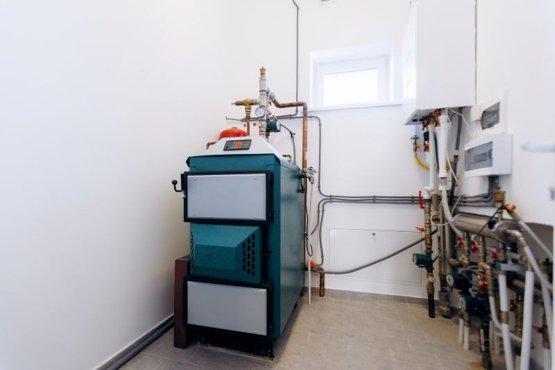 Kocioł hybrydowy zajmuje dużo miejsca, co powinniśmy wziąć pod uwagę przed jego zakupem.