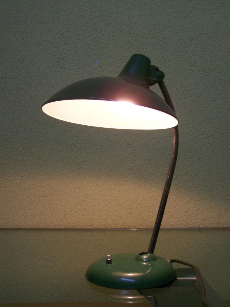 Pozostałe, oryginalny kaiser idell model 6786 lampa na biurko bauhaus