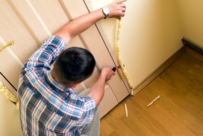 Jak ocieplić drzwi drewniane, a jak stalowe?