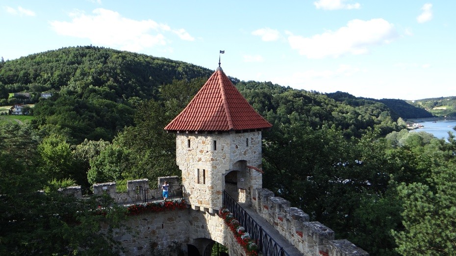 Pozostałe, Zamek Tropsztyn - małopolskie - Baszta mniejsza