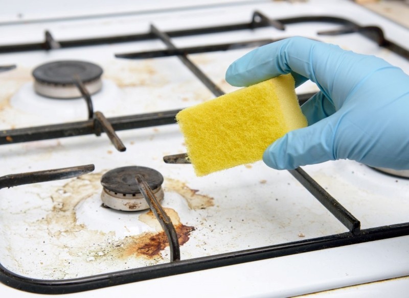 czyszczenie kuchenki gazowej